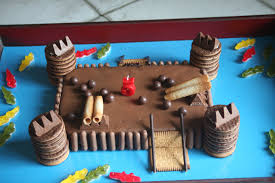 5 Ans Gateau Chevaliers Gateau Chateau Fort Gateau Anniversaire Gateau Chevalier