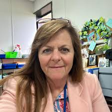 Anna Halton is Tatum's ETVarsity Best Preps nominee in Softball. Way to go  !!