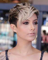 Cute Christmas Hairstyles For Short And Medium Length Hair Inspired Beauty Short Hair Styles Very Short Haircuts Latest Short Haircuts
