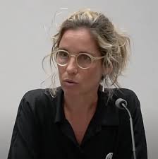 Teil V: Identität, Gleichgültigkeit, Fürsorge, Dialog, Demokratie