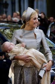 Il est le premier enfant royal de sexe masculin depuis la naissance du prince alexandre en 1851, et le premier héritier masculin direct depuis la mort de ce dernier en 1884. Princess Ariane S Christening Princess Maxima Queen Maxima European Royalty