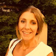 A FATHER'S FINAL LOOK — CHARLIE KIRK'S LAST MOMENT WITH HIS DAUGHTER LEFT  THOSE NEAR HIM IN TEARS 🕊️ He didn't speak. He didn't need to. In his  final moments, Charlie Kirk