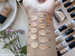 Laura Mercier Flawless Lumiere Radiance Perfecting Foundation The Velvet Life Laura Mercier Tinted Moisturizer Foundation Swatches Laura Mercier Foundation