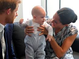 Baby Archie Makes His First Official Appearance On Royal Tour Of Africa Prince Harry And Meghan Meghan Markle Prince Harry Prince Harry