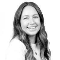 Taylor Robison's Instagram, Twitter & Facebook