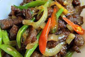 Masakan ini dibuat dengan cara menumis semua untuk mempersingkat masa, mari lihat resepi ayam masak kunyit di bawah ini. Tip Masak Daging Goreng Kunyit Yang Lembut Tidak Liat