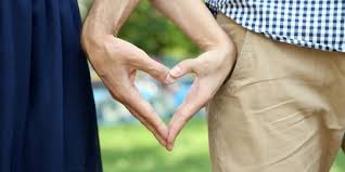 Setelah berpikir panjang, ibu mencoba untuk menulis dan menggoreskan pena, sekalipun keraguan dan rasa malu menyelimuti diri ini. Penjelasan Sains Soal Cinta Bukan Datang Dari Hati Merdeka Com