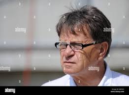 Oman coach hi-res stock photography and images