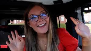 Addison Neely's Instagram, Twitter & Facebook