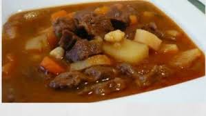 Ungarische Gulaschsuppe Nach Omas Rezept Www Ungarnshop At Ungarische Gulaschsuppe Gulasch Ungarische Rezepte