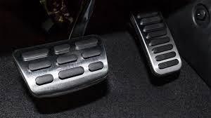 symptoms of a bad brake master cylinder