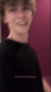 Shandys Bouncer Picking Up Her Dancer