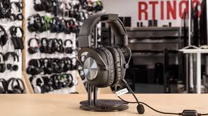 Just know that it can feel a bit heavy and constricting after hours of use. Logitech G Pro X Gaming Headset Review Rtings Com