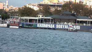 Haliç'in damakları fetheden adresi olan kasımpaşa sosyal tesisleri, konuklarını samimi atmosferinde lezzet ve kusursuz hizmetiyle buluşturuyor. Kasimpasa Sosyal Tesisleri Halicten Bakis Youtube