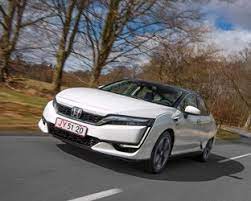 However, instead of being powered by a battery, the motor gets electricity through processing hydrogen, stored in a tank at the back of the vehicle. 2017 Honda Clarity Fuel Cell Press Kit