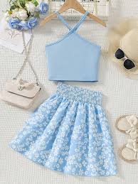 Tween-Mädchen Lässiges, einfarbiges Neckholder-Top mit überkreuztem Schnitt  und geblümter Kuchenrock für den Sommerurlaub