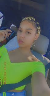 Bianca Perry (@hennessybarbie_)