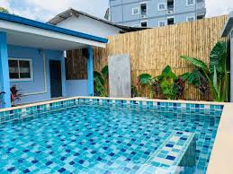 Fold cover onto itself in the center. Why Swimming Pools Turn Green Brown Or Black After Adding Chlorine Shock Dengarden