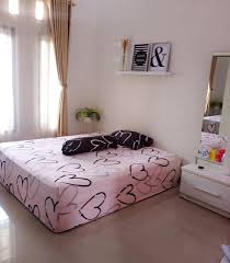 Para ibu bapa yang mencari idea untuk mendekorasi bilik tidur anak kecil anda, boleh melihat perkongsian dari seorang bapa ini iaitu ammar razali. Tips Hias Bilik Berpantang Yang Simple Dan Selesa Giler Deco