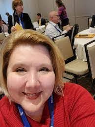 Veronica Hartwell's Instagram, Twitter & Facebook