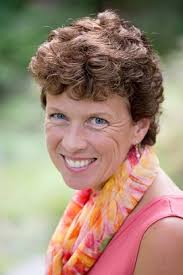 Karen Chapman's Instagram, Twitter & Facebook