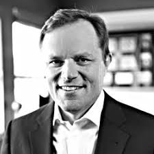 CLEAN, QUIET, PERFORMANCE BOATING