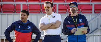 Тед лассо 1, 2 сезон смотреть онлайн. Ted Lasso Ist Das Gegenteil Des Amerikanischen Diskurses Dwdl De