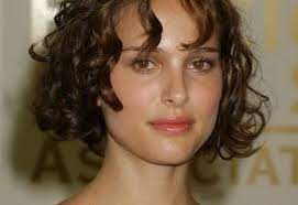 Coupe Carre Cheveux Frises Cheveux Carre Plongeant Cheveux Coupe Carre