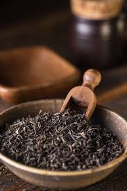 dry black tea leaves eda chajnye chashki chajnaya ceremoniya