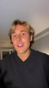 #stitch with @alex.sless *wakes up at 7:22 am to workout* nooo thank u