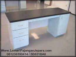Berikut ini beberapa gambar meja kerja minimalis yang bisa anda gunakan sebagai referensi. 20 Ide Meja Kerja Meja Kerja Meja Meja Kantor