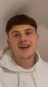 A quick message from our new striker! 🤳