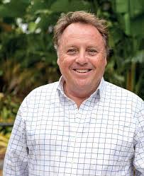 Tom Doonan's Instagram, Twitter & Facebook