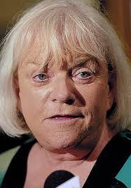 Lorraine Bean's Instagram, Twitter & Facebook