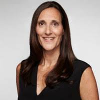 Kerri Clark's Instagram, Twitter & Facebook