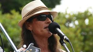 Fundraiser for Leslie Quinn by Alice Di Micele : Help Leslie Quinn stay in  her home!