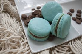 French Macaron Milk Chocolate Macaron Chocolat Au Lait French Desserts How To Make Macaroons Chocolate Milk