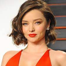 Round faces are difficult to style. 28 Of The Best Hairstyles For Round Faces