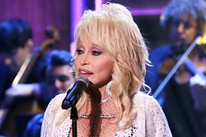Dolly Parton's 'very emotional' update after husband's death as she marks  80th birthday - The Mirror