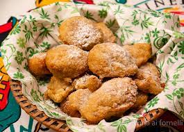 Frittelle Dolci Di Pane Con Mandorle Arancia E Cannella Vittoria Ai Fornelli