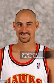 19 Photos & High Res Pictures