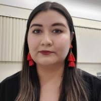 2900+ perfiles de «Yanely»