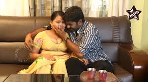 Nandini aunty hot romance in sofa
