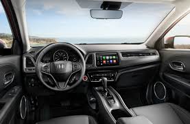 The car brings 47 litres fuel capacity with fuel consumption around 5.8 liters per 100 km for variants with 1.5l vtec turbo engine. 2021 Honda Hr V Vs 2021 Mazda Cx 3 Head To Head U S News World Report