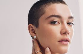 Florence Pugh luchó en secreto contra la ansiedad después de encontrar la  fama