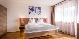 So pflegen sie die pflanze richtig, sanierung und modernisierung: Wohlfuhl Doppelzimmer