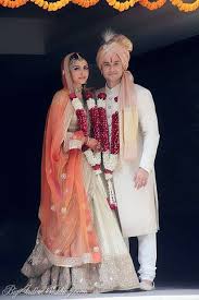 Soha Ali Khan And Kunal Khemu Wedding Pictures Picture 9 Bigindianwedding Com Indian Bridal Fashion Sabyasachi Bride Bollywood Wedding