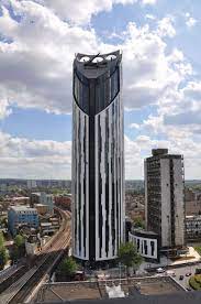 The Sustainable Building Artistically Considered Skyscraper Building Architecture
