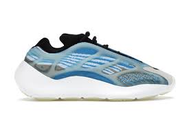 Fans react to yeezy day 2021 this. Tqvaer5rjsmg9m