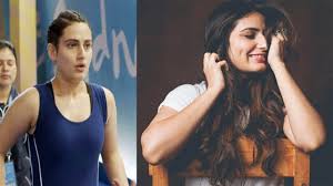 She won both her honours for the hit blockbuster 'dangal'. Fatima Sana Shaikh Sacrificed Her Hair For Dangal And Now She Is Crossing Limits For Her Up Coming Film Laughingcolours Com